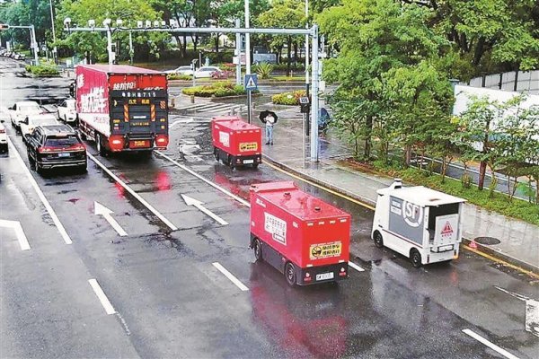 盈鑫惠 800辆功能型无人车深圳上路